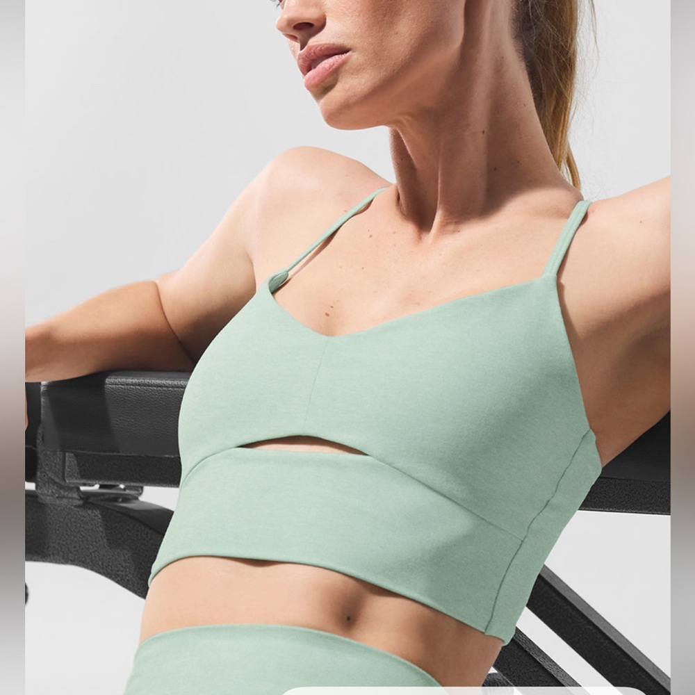 ALO Yoga Spearmint Heather Sports Bra